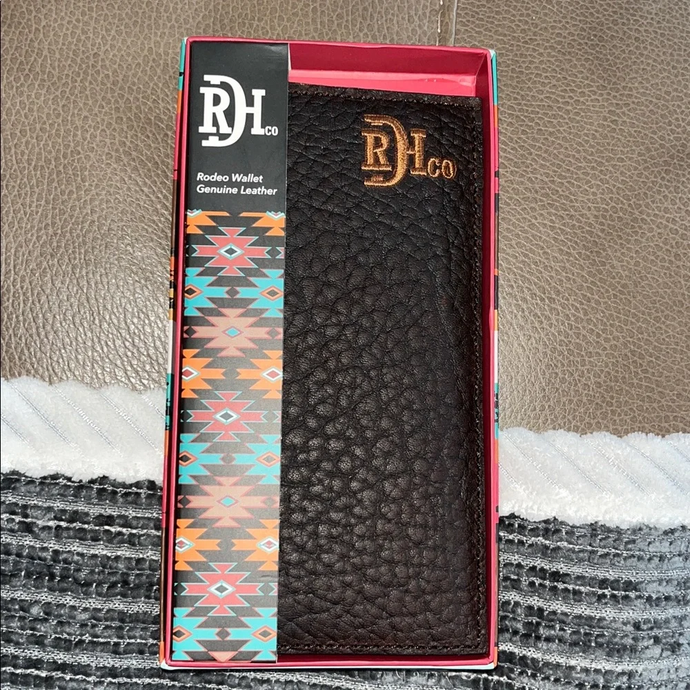 Red Dirt Hat Company Men's Rodeo Wallet Bison Grain Leather NWT